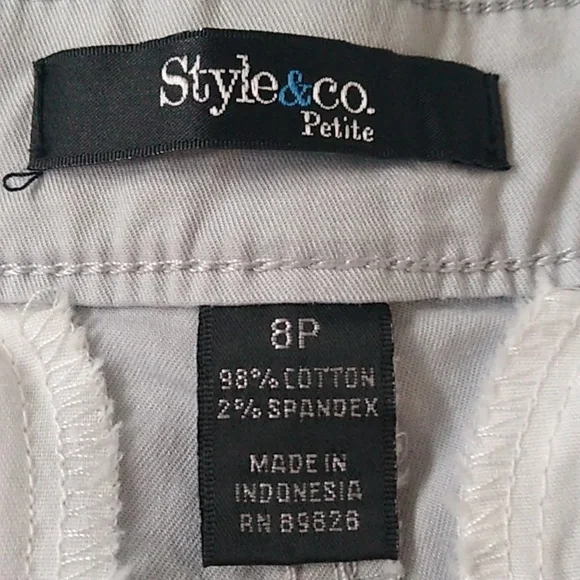 Style & Co Silver Gray Ladies Shorts - Picture 4 of 5